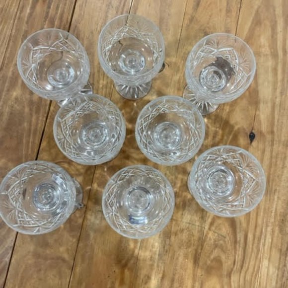 SET OF 8 STEMMED VINTAGE CHRYSTAL CHAMPAIGN GLASSES - HAND MADE - Picture 2 of 6